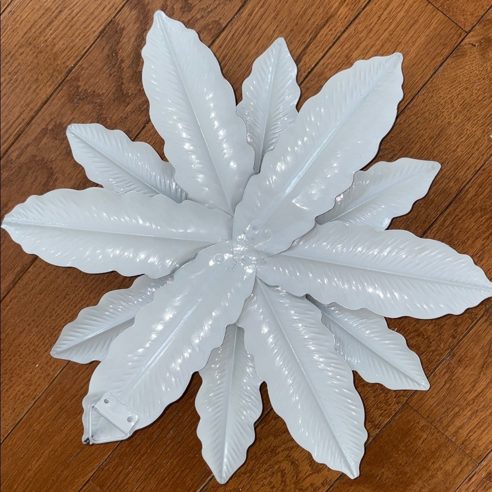Decorative Floral Wall Art Set Of Two Gold White Black Metal - Picture 4 of 7
